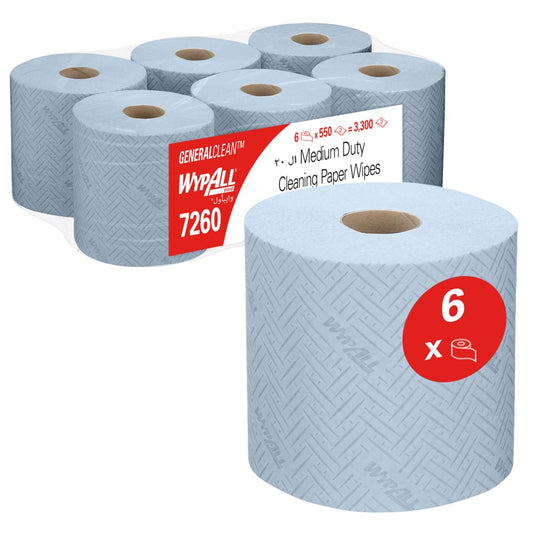 Abgebildet sind sechs blaue Rollen WypAll® L20 General Clean Centrefeed (2-lagig, 550 Blatt/Rolle) von Kimberly-Clark GmbH - fünf in einer Verpackung mit WypAll-Logo und -Angaben, eine Rolle vorne. Der Karton enthält 6 Rollen.