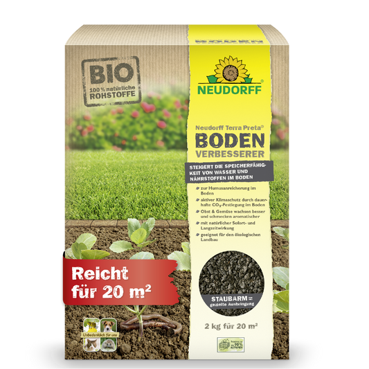 Der 2 kg Terra Preta BodenVerbesserer von Neudorff Shop deckt 20 m² ab und ist ideal zur Verbesserung von Rasen-, Obst- und Gemüseböden. Die deutsche Verpackung zeigt Setzlinge, Erde, BIO-Zertifizierung und ein Staubarm-Symbol.