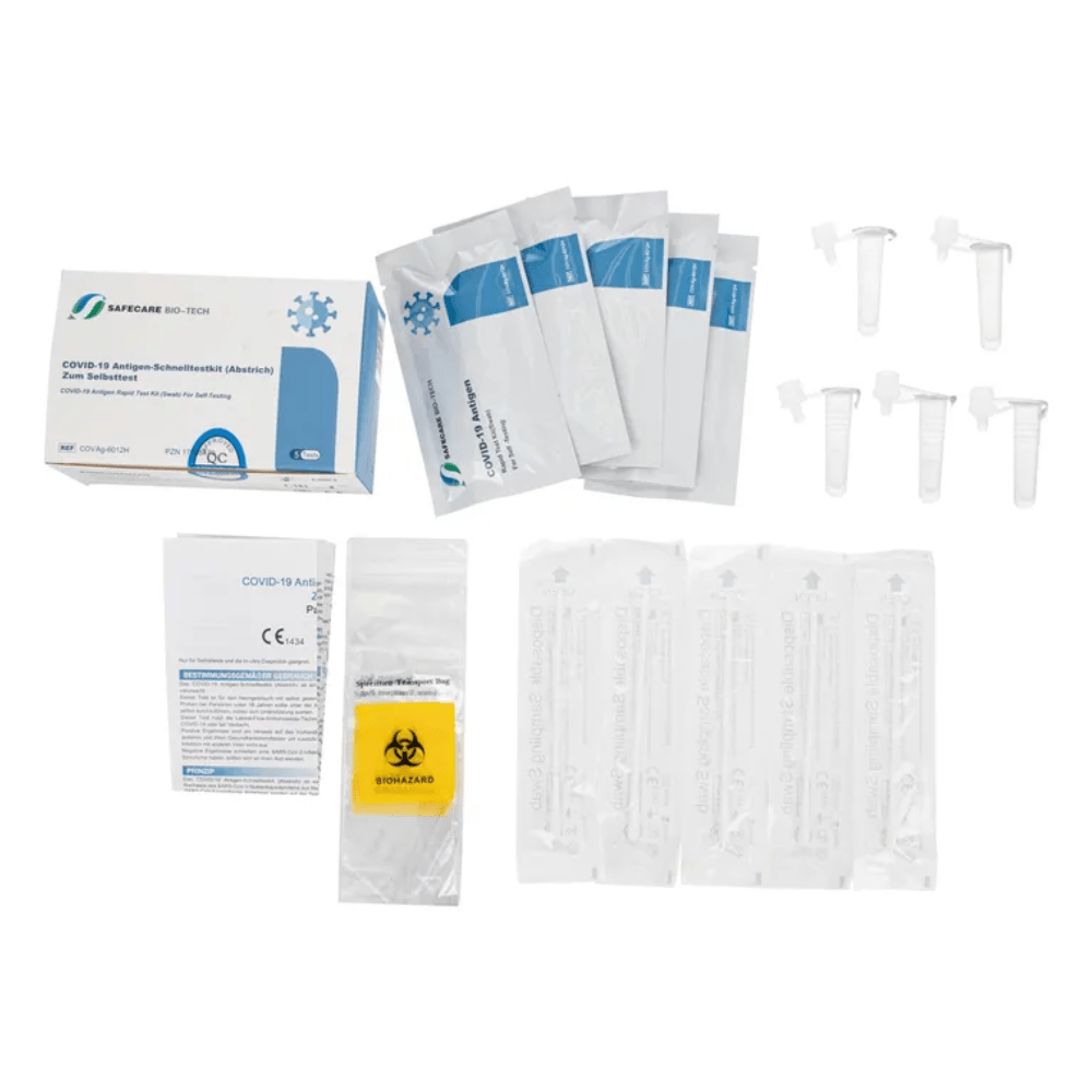 Le kit de tests rapides antigéniques COVID-19 Safecare pour particuliers (lot de 5) porte la marque Safecare. Ce kit d'autotest contient des bandelettes de test dans des sachets scellés, un mode d'emploi, des tubes d'extraction munis de bouchons et un sachet « Biohazard », et fournit des résultats en seulement 15 minutes.