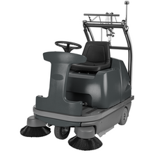 Balayeuse aspiratrice autoportée Numatic NU 12, HE, TRS avec 2ème brosse latérale | Paquet (1 pièce)