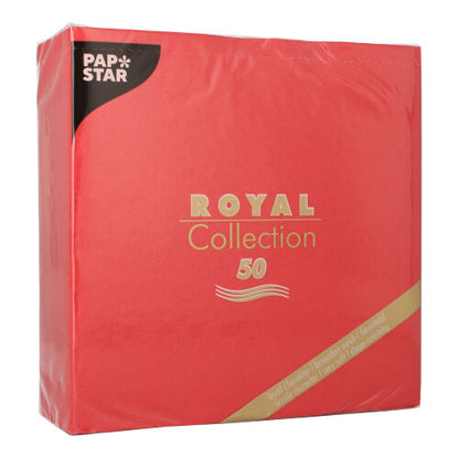 Eine rote Packung PAPSTAR 50 Servietten "ROYAL Collection" 1/4-Falz 40x40 cm rot von PAPSTAR GmbH, mit Marken- und Kollektionsangaben in Gold und Weiß auf der Vorderseite.