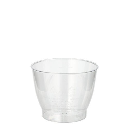 Ein klarer Starpak 15 Trinkbecher aus robustem PS, 0,1l Fassungsvermögen, Ø 6,8cm/5,4cm, steht aufrecht vor einem schlichten weißen Hintergrund. Der Kunststoffbecher ist glasklar und wird im 15er-Pack mit Schrumpffolie geliefert.