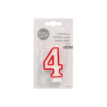Die Zahlenkerze 7,3 cm der PAPSTAR GmbH in weiß mit roter Kontur, in Form der Zahl 4, kommt mit „Partyfeeling!“ und mehrsprachigem Text (deutsch, englisch, französisch) verpackt – ideal für Geburtstage und Jubiläen.