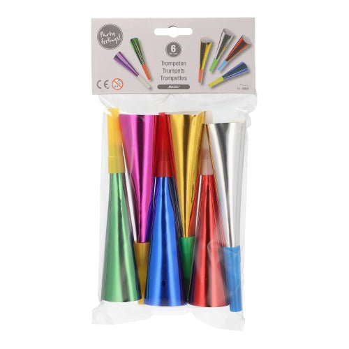 Les trompettes colorées assorties "Métalliques" (18 cm, 6 pièces) de PAPSTAR GmbH viennent dans un emballage transparent - idéal comme accessoire de fête festif. L'étiquette sur le dessus montre les données du produit.