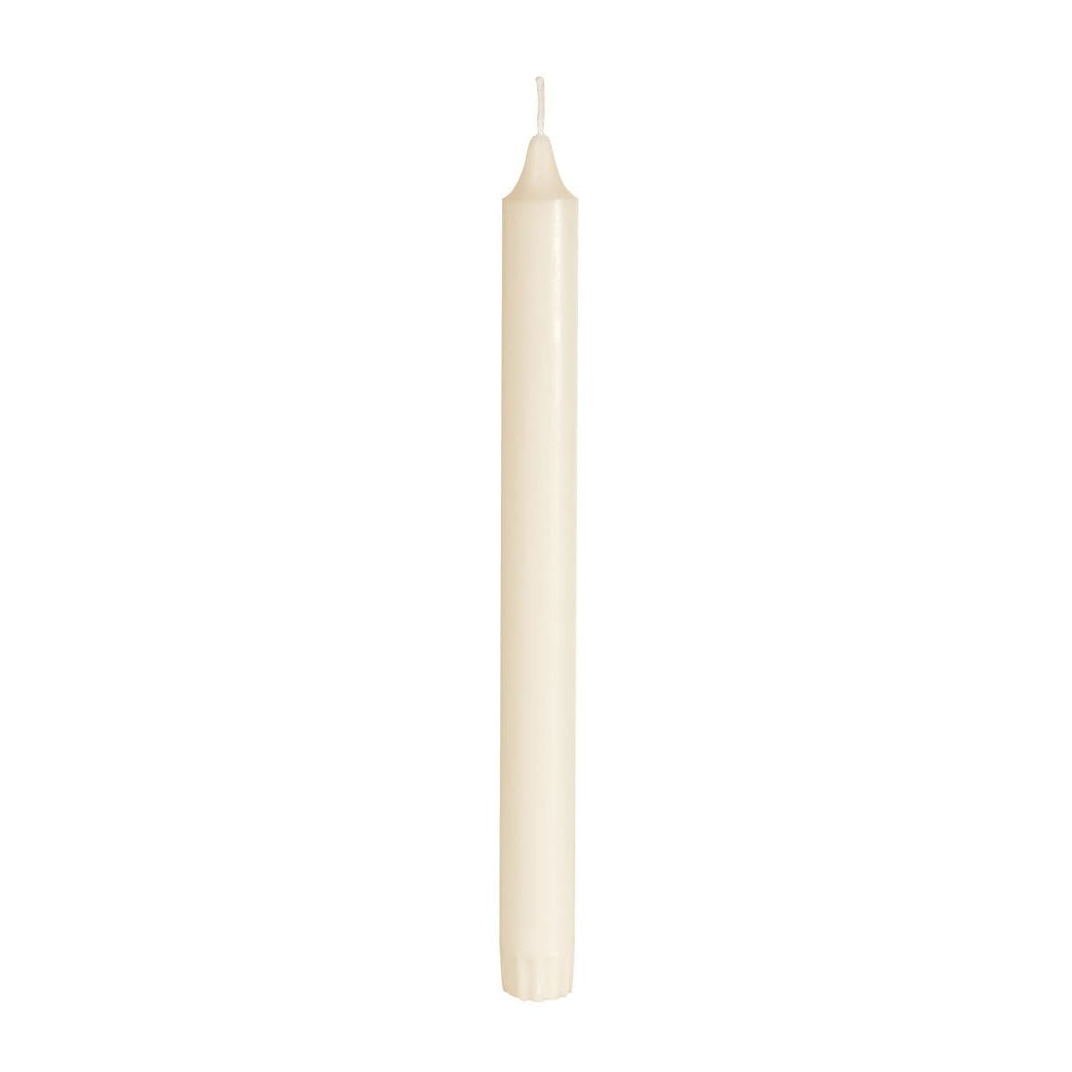 Eine einzelne, unbeleuchtete Kronenkerze aus 100% Stearin (250 x 22 mm, 9h Brenndauer) der Duni GmbH steht aufrecht vor einem schlichten weißen Hintergrund, mit glatter Oberfläche, sichtbarem Docht und leicht strukturiertem Boden.