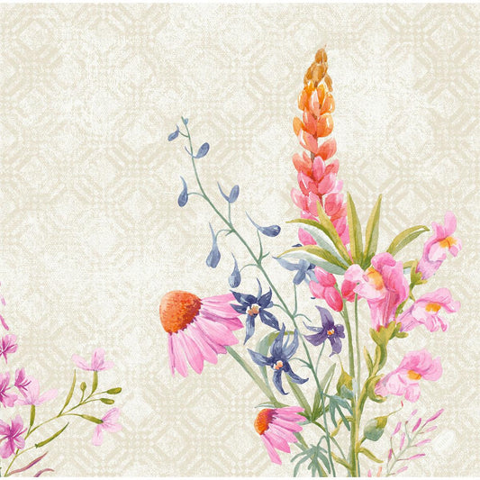 Eine Aquarell-Illustration mit rosa Kegelblumen, blauen Blüten und hohen rosa Lupinen ziert einen beige gemusterten Hintergrund - perfekt für Duni GmbH Dunisoft-Serv. 40x40cm Servietten.