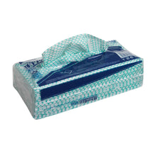 Die WypAll® X50 Critical Clean Interfold Tücher von Kimberly-Clark GmbH sind in 6 grünen Beuteln zu je 50 Blatt in einem Karton verpackt - ideal für die umweltfreundliche Reinigung unterwegs.