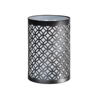 Ce bougeoir en métal de 8,9 x 13 cm, signé Duni GmbH, séduit par ses formes géométriques noires élégantes et son intérieur blanc : une pièce unique et raffinée pour votre décoration de table, photographiée sur fond blanc.