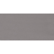 Die Bio-Dunicel-Mitteldecke granitgrau 84x84 cm der Duni GmbH ist eine hochwertige, stabile rechteckige Einwegtischdecke mit glatter, musterfreier Oberfläche - eine umweltfreundliche Wahl im 20er-Pack.