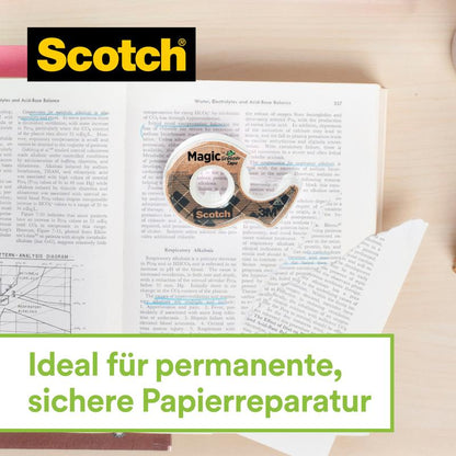 Der Scotch™ Edelstahl-Klebebandabroller in Silber mit Scotch® Magic™ Klebeband (66% pflanzenbasierter Klebstoff, 19 mm x 13,9 m, 2 Rollen) von 3M Deutschland GmbH eignet sich ideal für sichere, permanente Papierreparaturen.