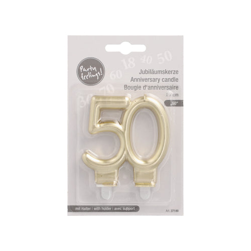 Die PAPSTAR Jubiläumskerzen mit Halter 7 cm "gold" von PAPSTAR GmbH ist eine goldene Jubiläumskerze in Form der Zahl 50, verpackt mit einem Halter aus klarem Kunststoff mit mehrsprachigem Text zur einfachen Verwendung.