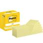Une boîte jaune de Post-it® Notes (76 mm x 127 mm, 100 feuilles/bloc, 12 blocs/carton, jaune) de 3M Deutschland GmbH est illustrée à côté de neuf piles individuelles de blocs Post-it jaunes alignées.