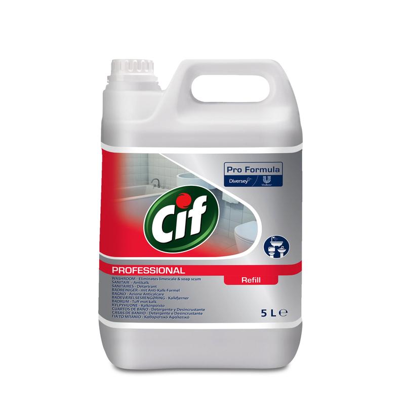 Un conteneur en plastique blanc de 5 litres de Cif Professional Nettoyant Salle de Bain 2 en 1 de Diversey Deutschland GmbH & Co. OHG de Cif Professional Nettoyant Salle de Bain 2 en 1 avec poignée et bouchon à vis. L'étiquette montre le logo Cif, les détails du produit, une image de salle de bain propre et les caractéristiques du neutralisateur d'odeur de calcaire et de nettoyant pour salle de bain.