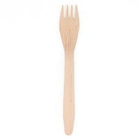 Ein einzelnes PAPSTAR Holz-Gabel "pure" (16,5 cm, umweltfreundlich und stabil) von PAPSTAR GmbH mit vier Zinken ist vor weißem Hintergrund zu sehen.