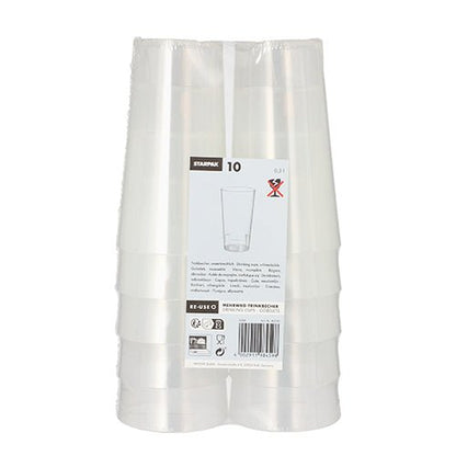 Ein Stapel Starpak 10 Mehrweg-Trinkbecher der Marke Starpak ist in transparenter Folie verpackt. Das vordere Etikett zeigt Produktinfos, Barcode und Icons.