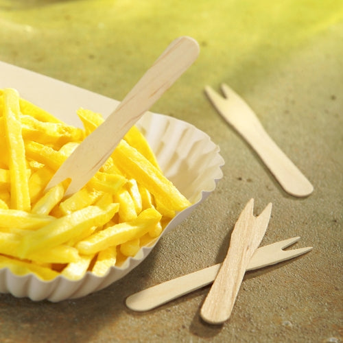 Savourez vos frites avec les fourchettes à frites en bois "pure" PAPSTAR, 8,5 cm - le pack de 50 est parfait pour partager. Les fourchettes à frites de PAPSTAR GmbH sont fabriquées en bois et sont livrées dans un sac pratique.