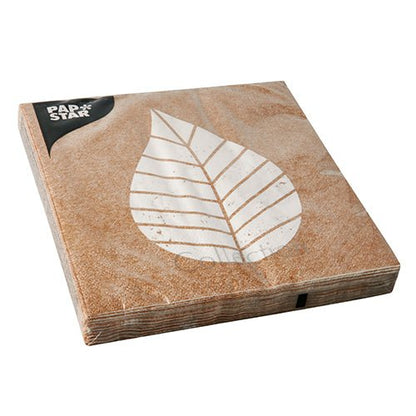 Un paquet PAPSTAR 20 serviettes, 33x33 cm, 3 couches, plié en 1/4 en couleur naturelle de PAPSTAR GmbH - idéal pour une décoration de table élégante et pratique.