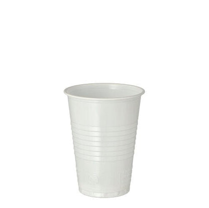 Un gobelet Starpak 100 en polystyrène blanc (PS), capacité de 0,18 l, Ø 7,03 cm × 9,1 cm, se tient droit avec un bord légèrement évasé et des rainures horizontales ; compatible avec les distributeurs automatiques pour une utilisation pratique. Paquet de 100 pièces.