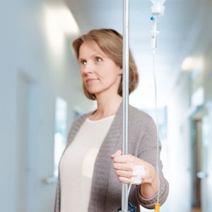 Film Leukomed I.V., fixation stérile de la canule – en cours d'utilisation