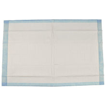 Une alèse jetable ABENA Tissue de Abena Re-Seller GmbH, 6 couches, 60x90 cm, bleu-blanc, repose à plat sur un fond simple. Paquet de 25 pièces.