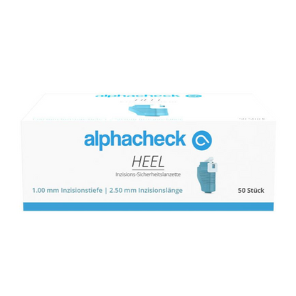 Une boîte d'Alphacheck HEEL lancettes de sécurité à incision, de différentes tailles de Berger Med GmbH est destinée à la collecte de sang capillaire. La boîte blanche avec texte bleu montre l'image d'une lancette et indique dans le coin inférieur droit « 1,00 mm profondeur de coupe » et « 2,50 mm longueur de coupe » ainsi que « 50 pièces ». Le texte est en allemand.