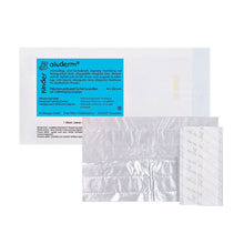 Der aluderm® Kinder Flächenverband Schürfwunden der W. Söhngen GmbH ist ein rechteckiger, folienkaschierter Wundverband mit blauem "aluderm"-Schriftzug - ideal für Schürfwunden und empfindliche Kinderhaut. Die Verpackung zeigt Produktinformation und Branding.