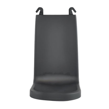 Le bac d'égouttement IntelliCare de Diversey Deutschland GmbH & Co. OHG est un support en plastique noir incurvé avec deux crochets, conçu pour une installation verticale et offrant un look lisse et minimaliste qui assure propreté et sécurité dans n'importe quel environnement.