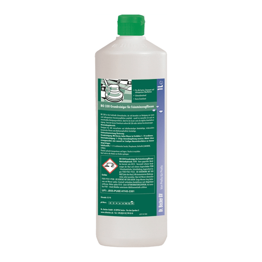 Une bouteille en plastique blanche avec un bouchon vert. Sur l'étiquette figurent un texte vert et blanc contenant des informations de sécurité et sur le produit, une illustration verte représentant une voiture ainsi que divers symboles de danger. Idéal pour le nettoyage, c'est Dr. Becher BO 330 Nettoyant de base pour carrelages en grès cérame de Dr. Becher SARL.