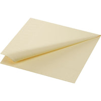 Une serviette en papier plissée et sobre de la marque Duni GmbH, de couleur jaune clair, est représentée sur un fond blanc. Cette serviette à trois couches, de 33 x 33 cm, présente de discrets motifs en relief le long des bords plissés, qui soulignent son caractère écologique.