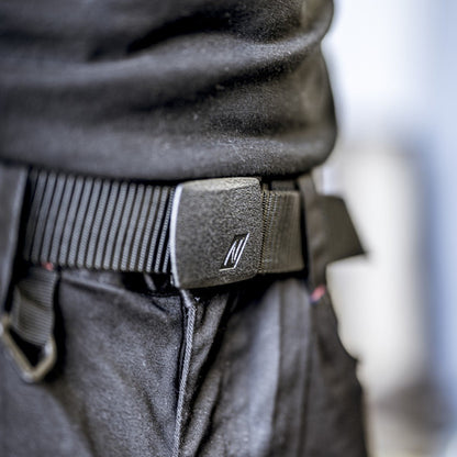 NITRAS Gürtel mit Kunststoffschnalle, schwarz Polyester: 100% | Packung (1 Stück)