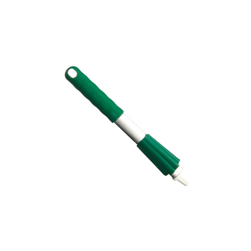 Le Haug Bürsten KG KURZ-ALUSTIEL, 300MM, CAPUCHON ET ÉCROU DE SERRAGE dispose d'une brosse de nettoyage vert-blanc avec des poils courts et rigides, un trou de manche pour accrocher et un manche en aluminium robuste de 300 mm pour frotter ou atteindre des endroits étroits.