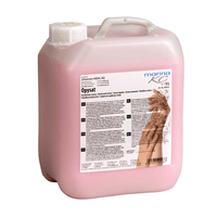 Dans un flacon en plastique rose de 5 litres muni d'un bouchon blanc et portant des inscriptions en plusieurs langues se trouve la lotion pour les mains Kiehl Opysat de la société Johannes Kiehl KG, un savon au pH neutre destiné à un lavage en douceur des mains.