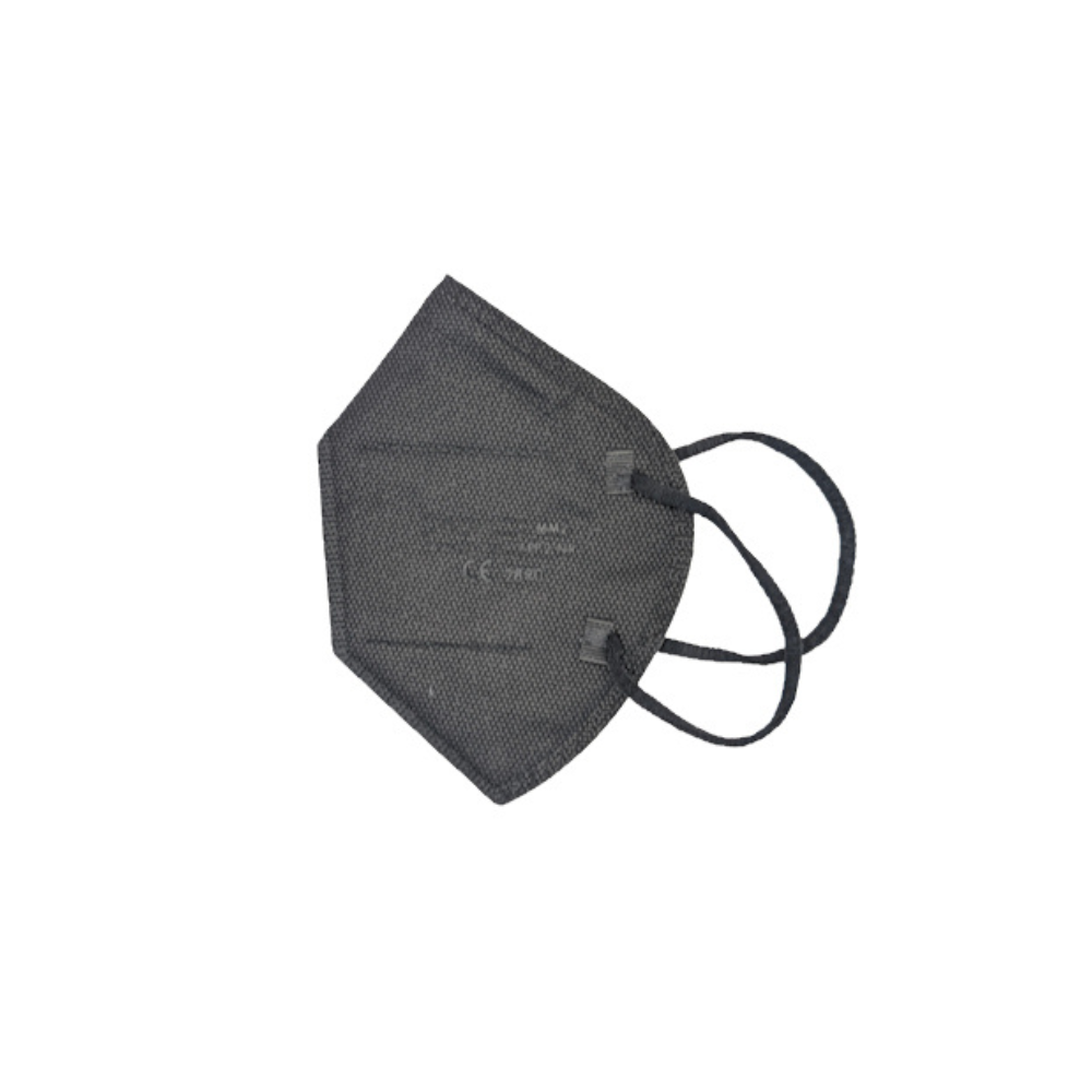 Eine MOONLEX FFP2 Maske von Altruan, 5-lagig, CE2890-zertifiziert und einzeln foliert, wird in Schwarz mit Ohrschlaufen vor weißem Hintergrund präsentiert und zeigt Form sowie Struktur.