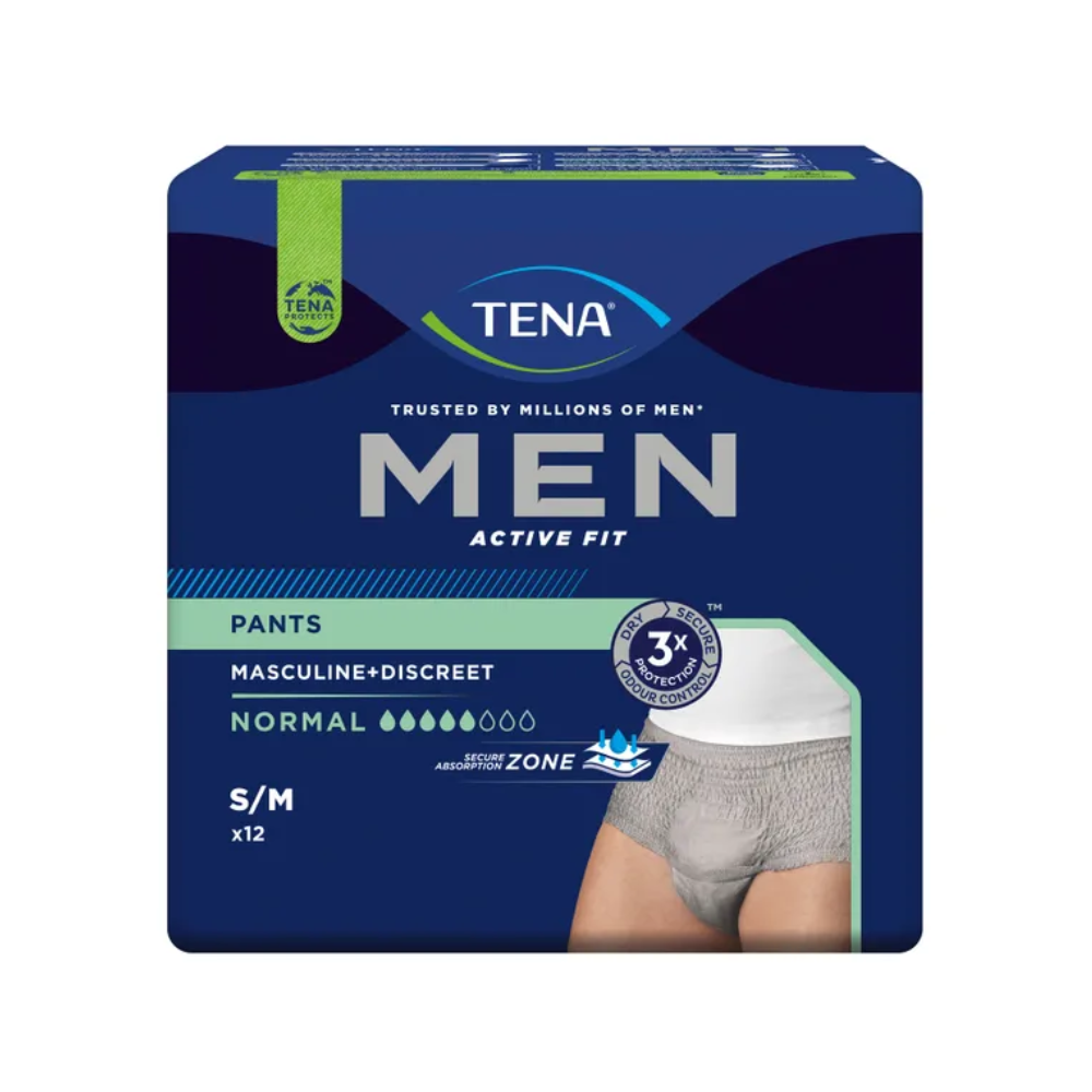 L'image montre un paquet de TENA Men Active Fit Pants Normal Inkontinenzhosen en gris, parfait pour gérer les pertes urinaires. L'emballage principalement bleu foncé avec des accents verts identifie le produit en bas à droite et souligne son design masculin et discret avec une absorption normale.