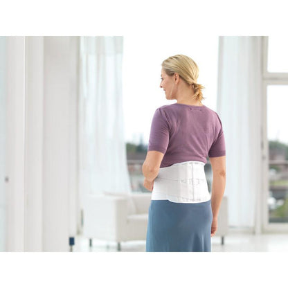 Actimove Lumbar Sacral Support Comfort, orthèse, blanche – en utilisation