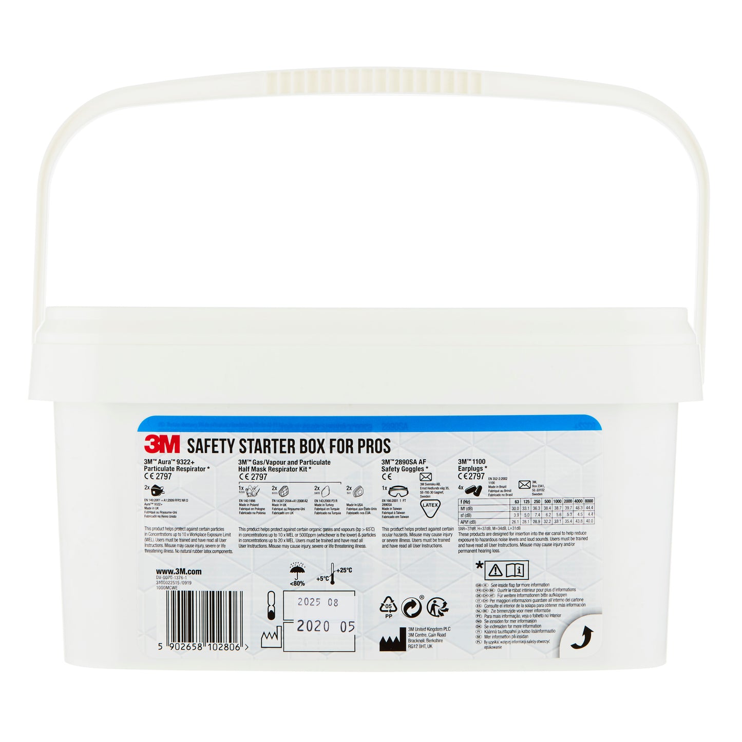 Un conteneur en plastique blanc avec poignée et l'inscription "3M™ boîte de démarrage de protection pour professionnels 1000MCWE" de 3M Deutschland GmbH, contenant l'essentiel pour la protection respiratoire, oculaire et auditive, ainsi que des informations sur le produit et des codes-barres sur le devant.