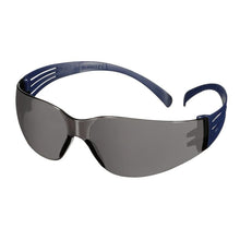 Lunettes de sécurité 3M™ SecureFit™ 100, branches bleues, revêtement anti-rayures/antibuée, lentilles grises, SF102AF-BLU-EU, 20 par paquet | Paquet (1 pièce)